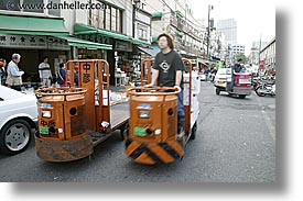 asia, horizontal, japan, kanto, motion, people, tokyo, tsukiji market, photograph