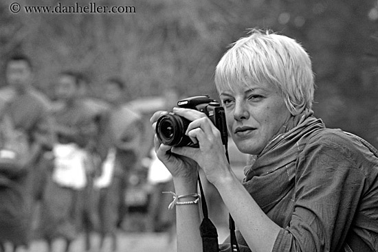 woman-photographing-monks-02-bw.jpg