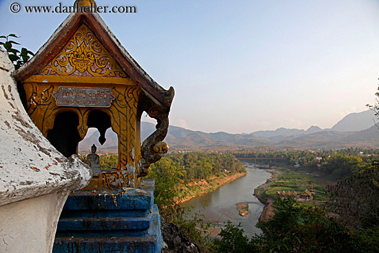 shrine-n-nam_khan-river-03.jpg