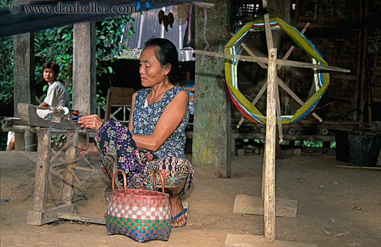 woman-weaving-fabric-6.jpg