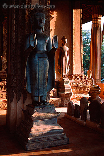 buddha-statues.jpg