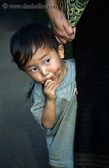 hmong-boy-2.jpg