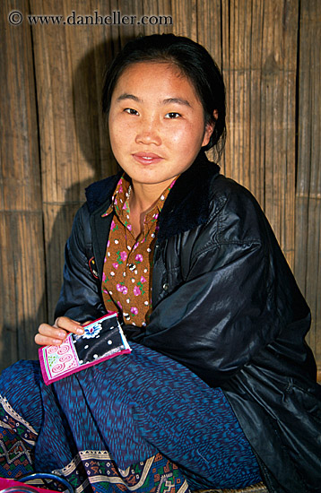 hmong-woman-2.jpg