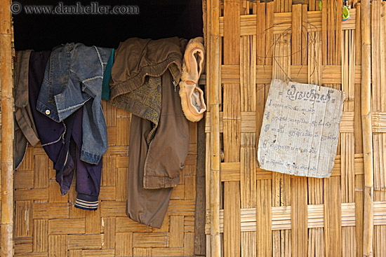 cambodian-sign-n-clothes-1.jpg