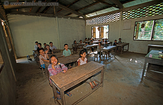 kids-in-classroom.jpg