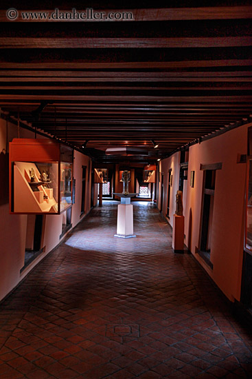 museum-hallway-01.jpg