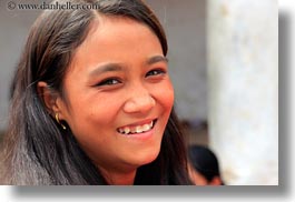 images/Asia/Nepal/Kathmandu/Pashupatinath/Women/girl-w-nose-ring.jpg