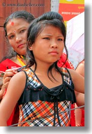 images/Asia/Nepal/Kathmandu/Pashupatinath/Women/girl.jpg