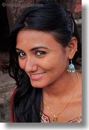 images/Asia/Nepal/Kathmandu/Pashupatinath/Women/nepalese-teenage-girl-09.jpg