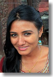 images/Asia/Nepal/Kathmandu/Pashupatinath/Women/nepalese-teenage-girl-11.jpg