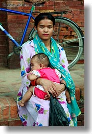 images/Asia/Nepal/Kathmandu/PatanDarburSquare/Women/mother-w-baby-06.jpg