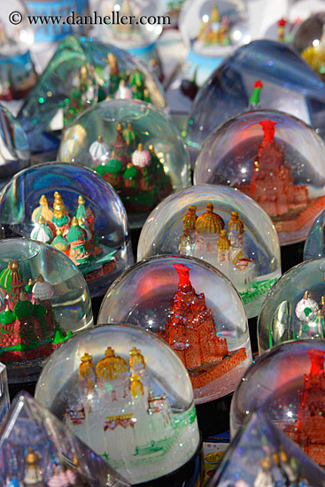 moscow-snow-globes.jpg