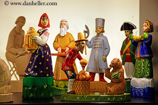 russian-folklore-dolls.jpg