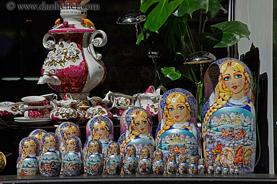 russian-nesting-dolls-6.jpg