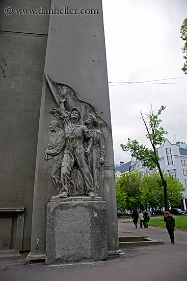 soviet-stone-relief-1.jpg