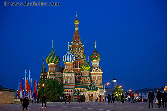 st_basil-cathedral-at-nite-1.jpg