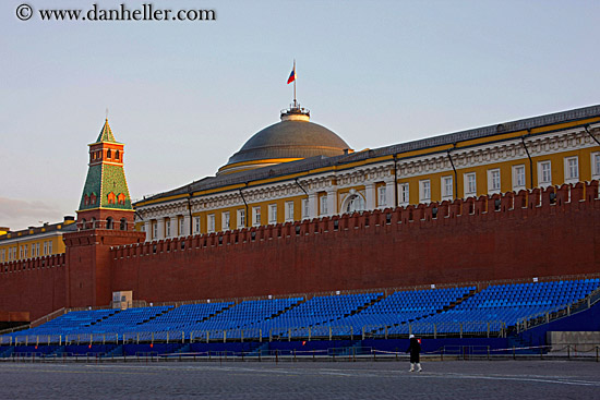 red-square-n-blue-chairs.jpg