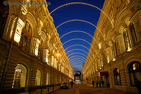 mall-lights-at-nite-3.jpg