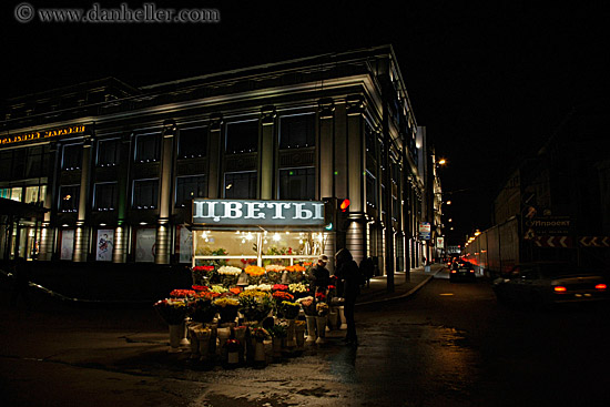 bldg-n-flower-vendor-nite-1.jpg