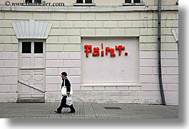 asia, city scenes, graffiti, horizontal, moscow, paint, russia, photograph