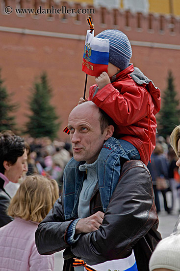 father-w-son-on-shoulders.jpg