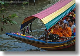 images/Asia/Thailand/Bangkok/RiverBank/flowery-boats-05.jpg