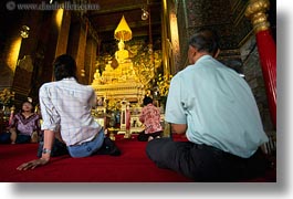 images/Asia/Thailand/Bangkok/WatPhraKaew/people-on-floor-praying-01.jpg