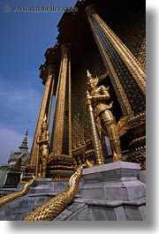 images/Asia/Thailand/Bangkok/WatPhraKaew/phra-mondhop-02.jpg