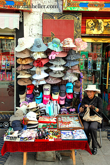 Womens Hat Vendor