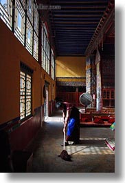 asia, asian, floors, monks, mopping, people, style, tan druk temple, temples, tibet, vertical, photograph