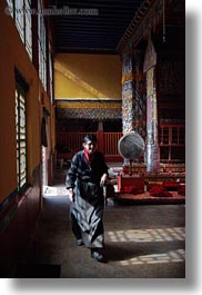 asia, asian, old, people, style, tan druk temple, temples, tibet, vertical, womens, photograph