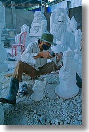 images/Asia/Vietnam/Danang/MarbleArtisans/marble-sculpting-artisans-1.jpg