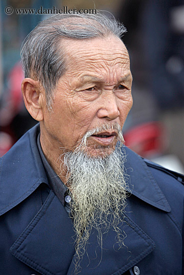 old-man-w-long-white-beard-1.jpg