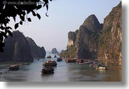 images/Asia/Vietnam/HaLongBay/Boats/Junkets/junket-boats-16.jpg