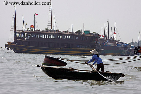 woman-rowing-small-boat-06.jpg