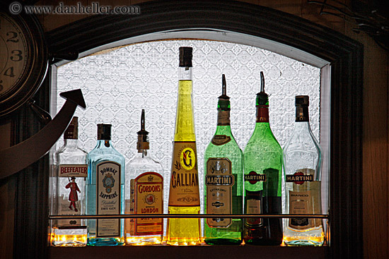 backlit-liquor-case-2.jpg