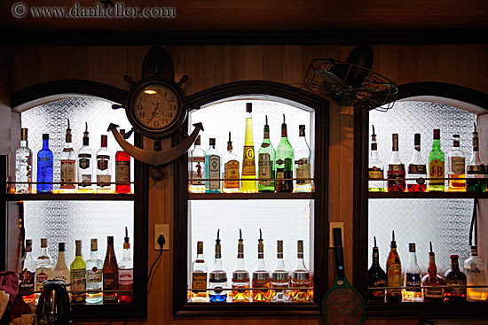 backlit-liquor-case-4.jpg