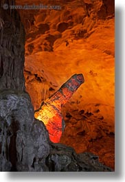 images/Asia/Vietnam/HaLongBay/HangSongSotCaves/lighted-caves-12.jpg