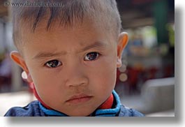 images/Asia/Vietnam/HaLongBay/People/toddler-boy-eyes-01.jpg