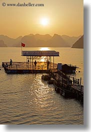 images/Asia/Vietnam/HaLongBay/Sunset/sunset-dock-n-mtns-06.jpg