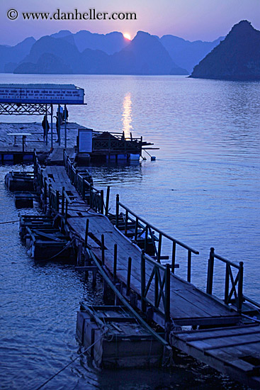 sunset-dock-n-mtns-08.jpg