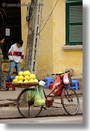 images/Asia/Vietnam/Hanoi/Bikes/Fruit/melons-on-bike-02.jpg