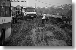 asia, bicycles, bikes, black and white, hanoi, horizontal, mud, vietnam, walking, photograph