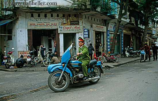 policeman-on-motorcycle.jpg