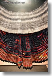 images/Asia/Vietnam/Hanoi/Museum/traditional-dress-fabric-1.jpg