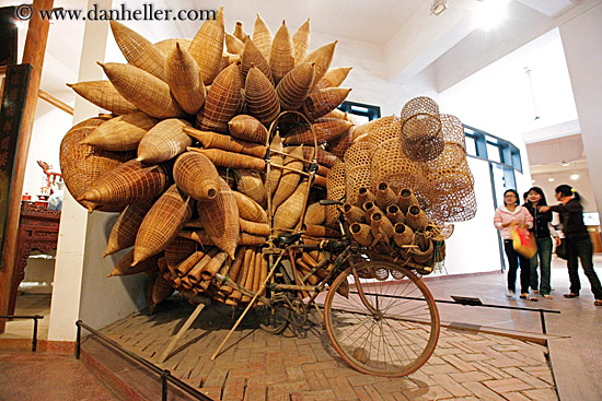wicker-baskets-on-wood-bicycle-1.jpg