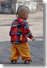 images/Asia/Vietnam/Hanoi/People/Children/toddler-boy-w-mohawk-04.jpg