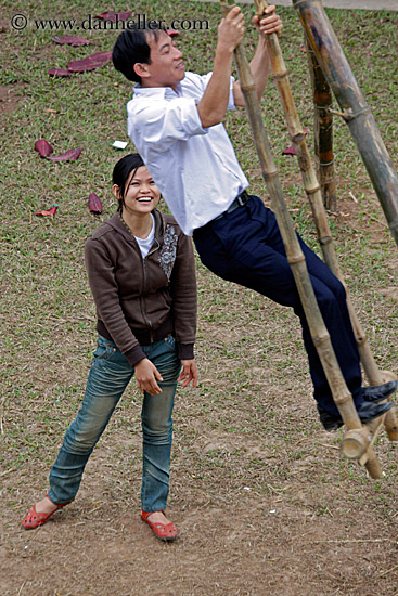 couple-on-swing-2.jpg