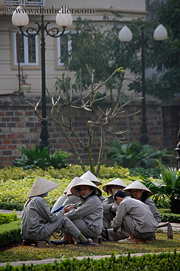gardening-women-in-grey-w-white-conical-hats-4.jpg