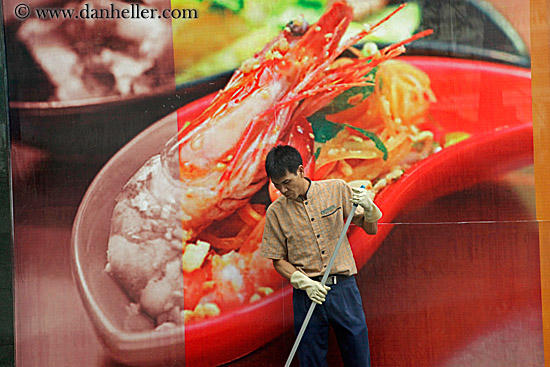 janitor-cleaning-by-shrimp-photograph-2.jpg